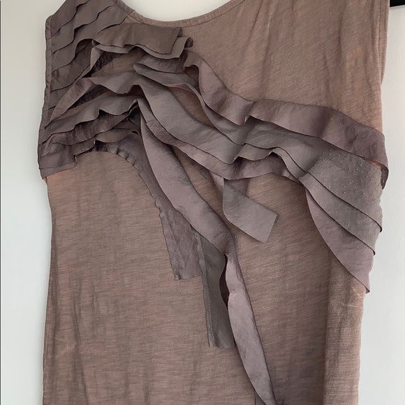 Ruffle sleeveless top - Loft - Picture 2 of 2